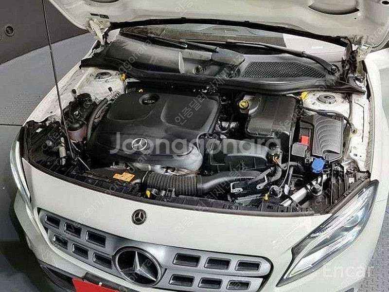 벤츠 GLA 중고 벤츠 GLA클래스 중고 2019년식 37,312km GLA220 수원중고차--6